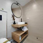 Atico 32 * 卢戈